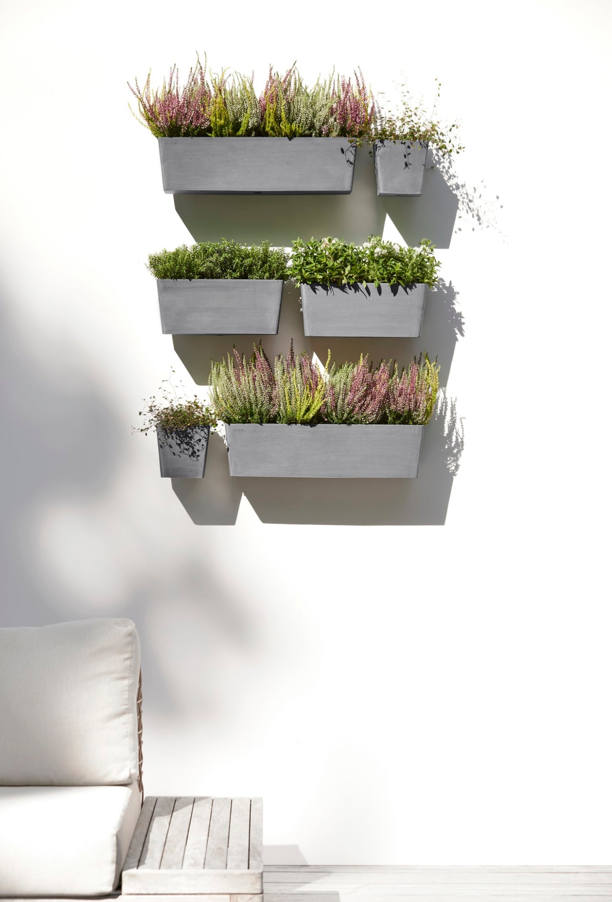 Kukkaruukku Manhattan seinälle 15cm harmaa – tunnelmakuva 2