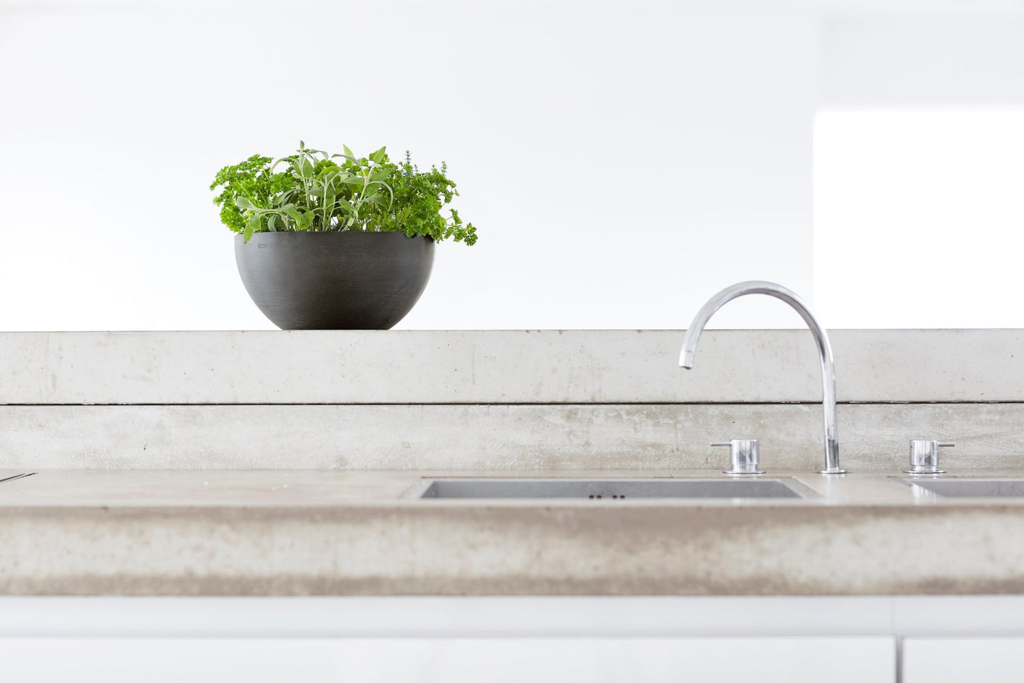 Kukkaruukku - Ecopots - Brysseli 30cm tummanharmaa - Ecopots - Uuden aikakauden kukkaruukku kierrätysmateriaalista
