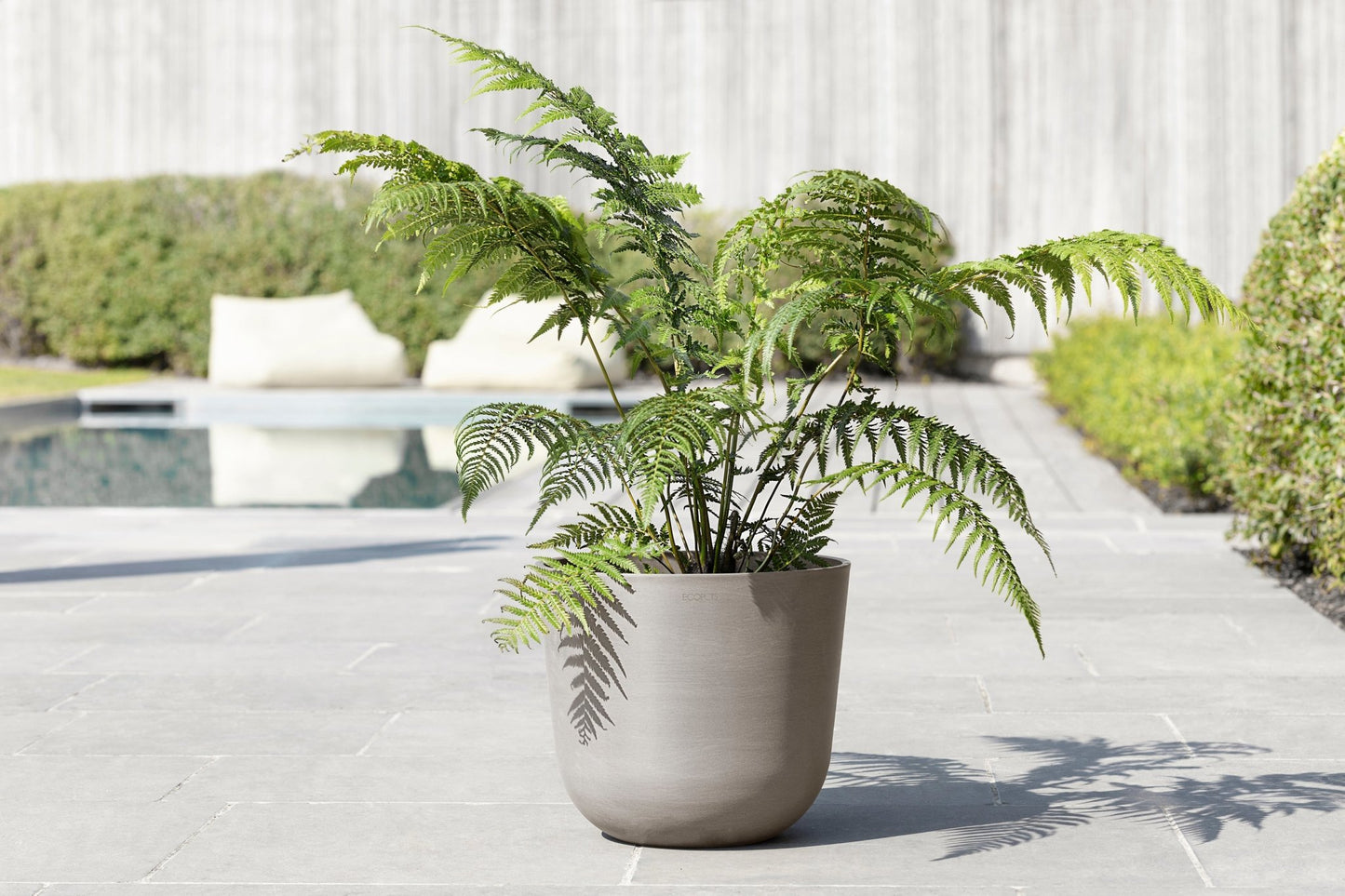 Kukkaruukku - Ecopots - Oslo 35cm taupe - Ecopots - Uuden aikakauden kukkaruukku kierrätysmateriaalista