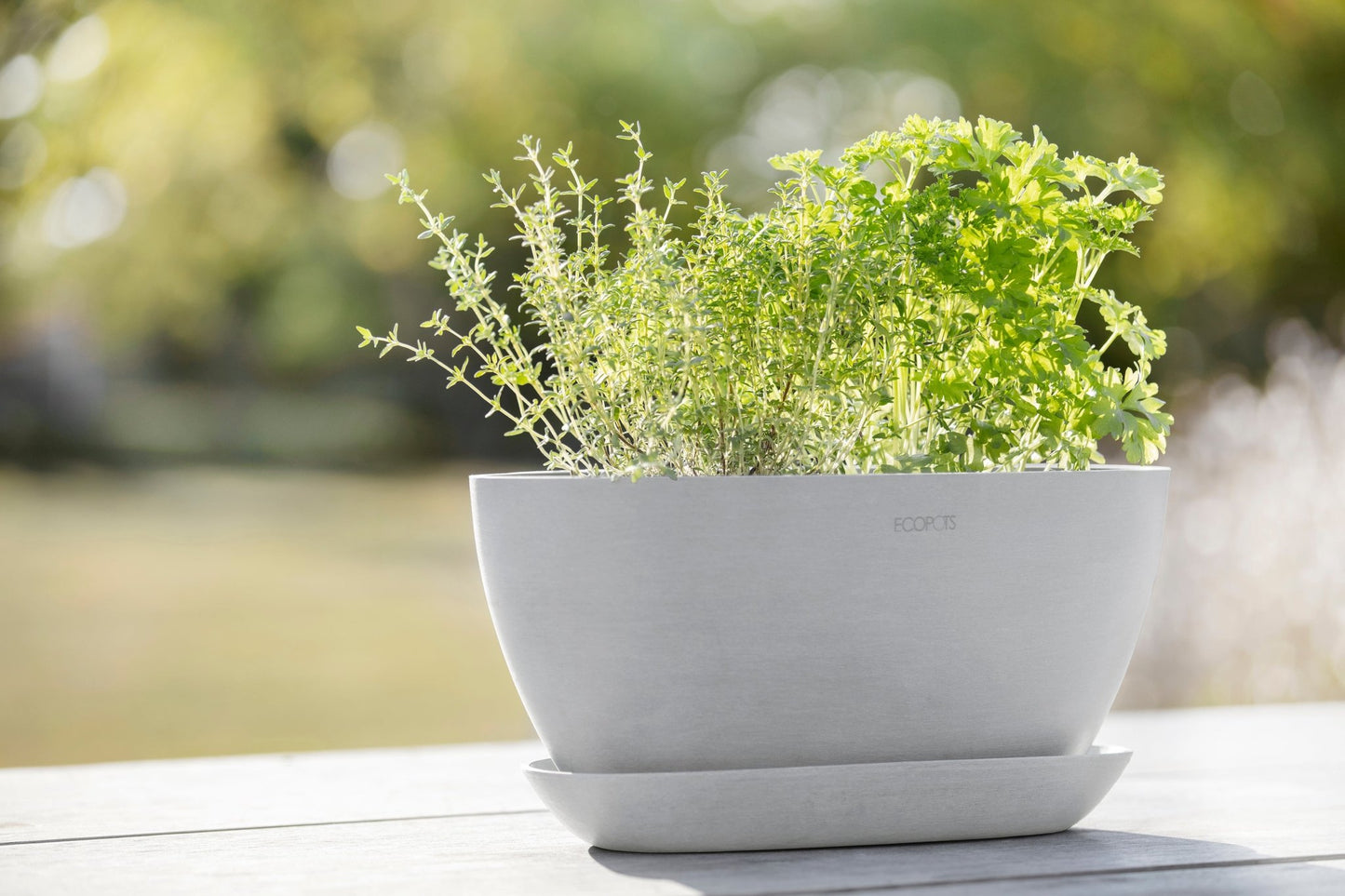 Kukkaruukku - Ecopots - Sofia 30cm valkoharmaa - Ecopots - Uuden aikakauden kukkaruukku kierrätysmateriaalista