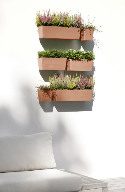 Kukkaruukku Manhattan seinälle 15cm terracotta – tunnelmakuva