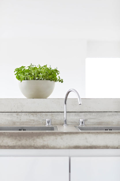 Kukkaruukku - Ecopots - Brysseli 35cm valkoharmaa - Ecopots - Uuden aikakauden kukkaruukku kierrätysmateriaalista